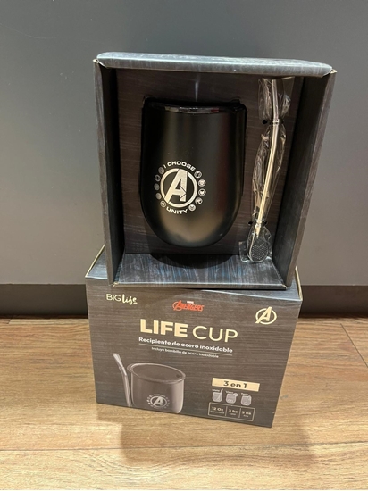 Imagen de Life cup mate con bombilla avengers