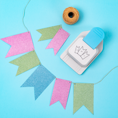 Imagen de Perforadora kamei para hacer banderines